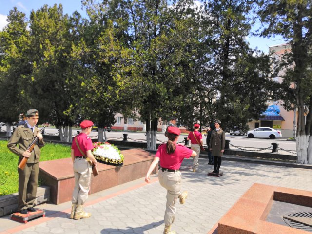 Юнармейцы приняли участие в торжественном мероприятии акции "Георгиевская ленточка"
