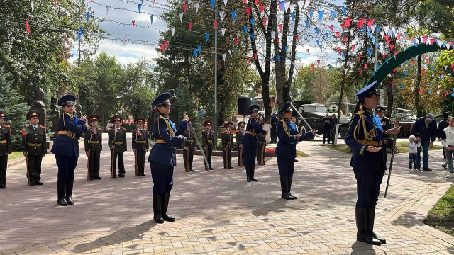 Плац-парад, посвященный празднованию 100-летия Карачаево-Черкесской Республики!