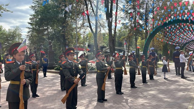 Плац-парад, посвященный празднованию 100-летия Карачаево-Черкесской Республики!