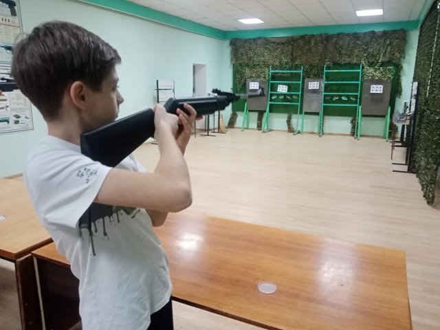 Сегодня продолжаются соревнования по стрельбе из пневматической винтовки "Кубок защитников перевалов Кавказа"