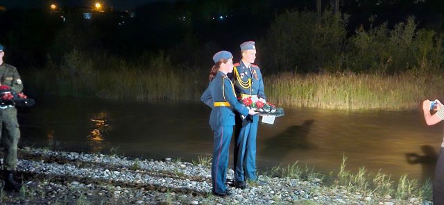 Акция «Венки на воду»