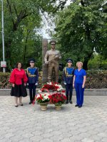 Возложении Главы республики Темрезова Р. Б. в День пограничника.